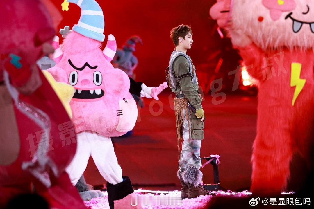 汪苏泷说自己在罗曼城只是个NPC汪苏泷我们在怀念的演唱会说好不再见 浪漫永远是互