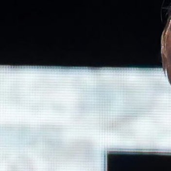 0000白日不到处，青春恰自来。苔花很小，却学牡丹开。平凡如我，也可以有自己的春