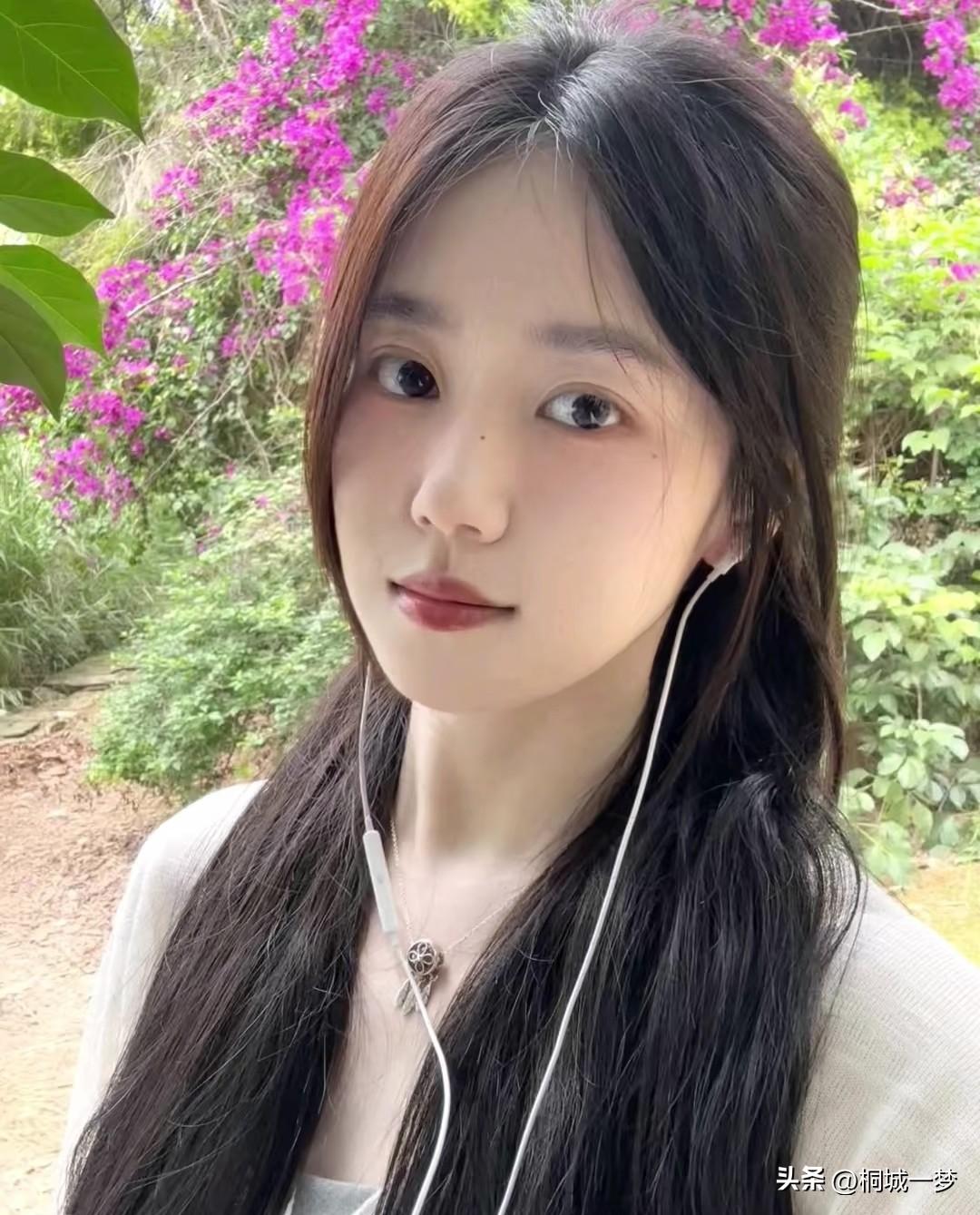我发现了一个怪事
有些男人可以接受离异的女人
可以接受年龄比自己大几岁的女人
也
