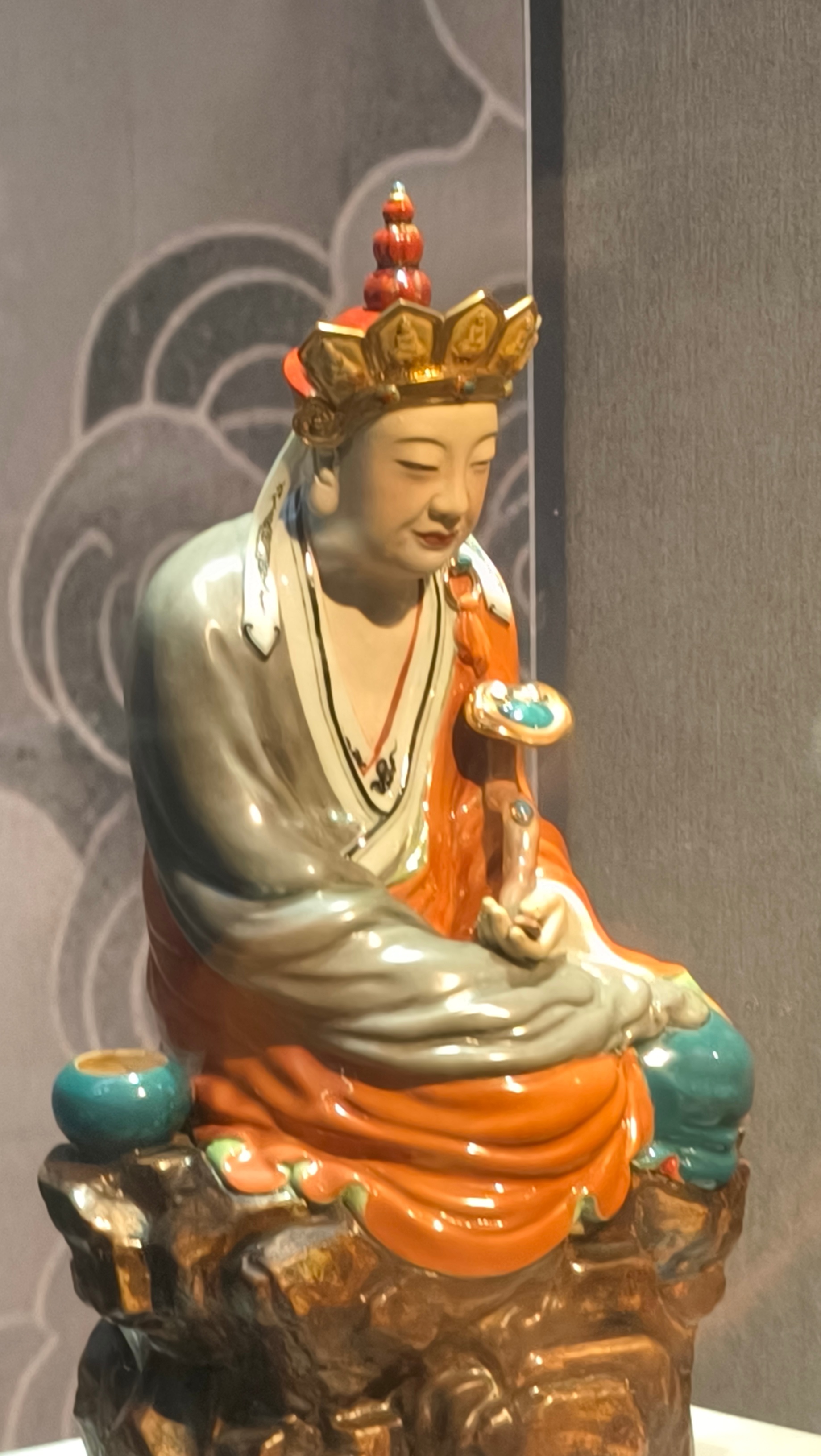 说到小说，我又想起之前看的那部虐女文了，就是男主把怀胎五个月的女主活生生用鞭子抽