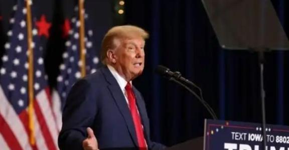 美国在赌，中国也在赌。美国赌我们不敢武力收台湾，不敢动日本。他们以为靠吓唬，就能