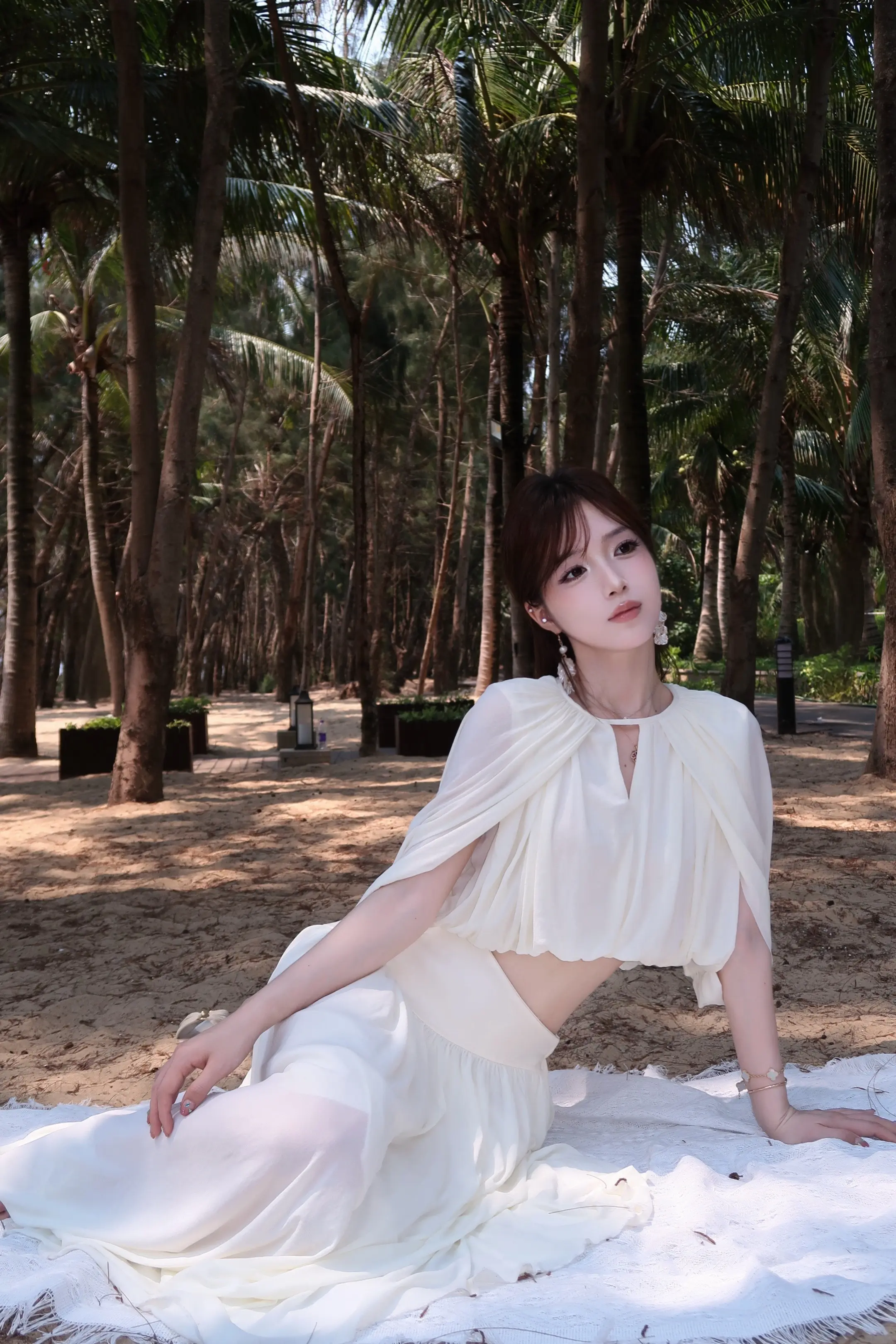 细腻的人 感受悲伤太快 感受幸福太慢。