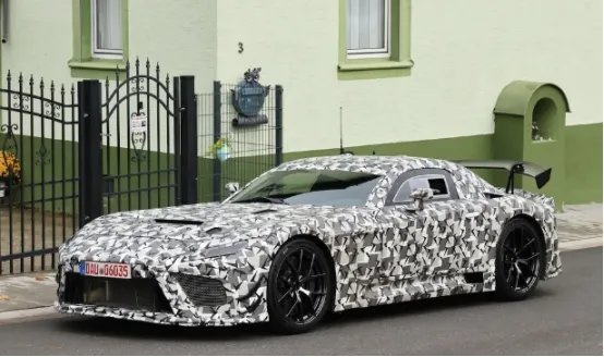 雷克萨斯 LFA II 是雷克萨斯 LFA 车型的后继者。近日，有海外媒体拍摄到