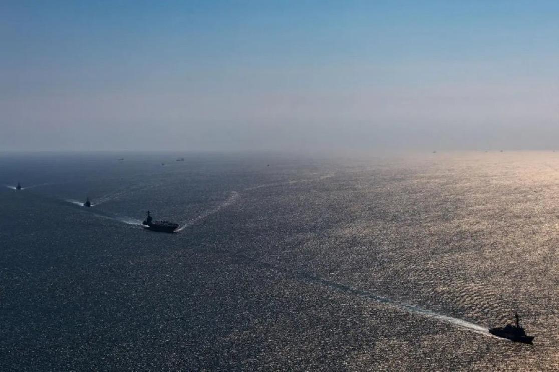 据官方消息和飞行跟踪数据显示，美国已向加勒比地区部署军队和特种作战飞机，为华盛顿