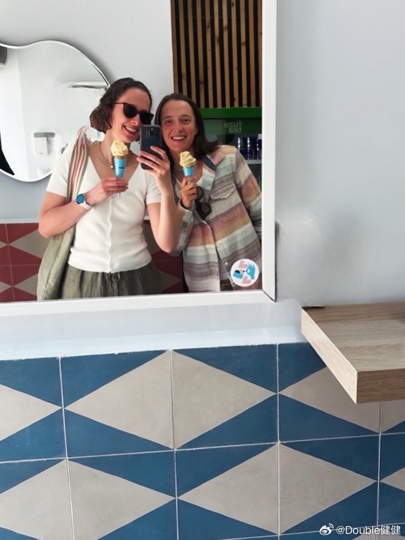 斯瓦泰克和姐姐好像wta