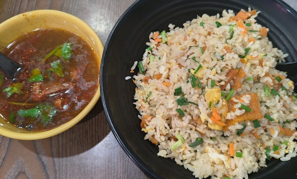 虞书欣 干饭时间🤤 