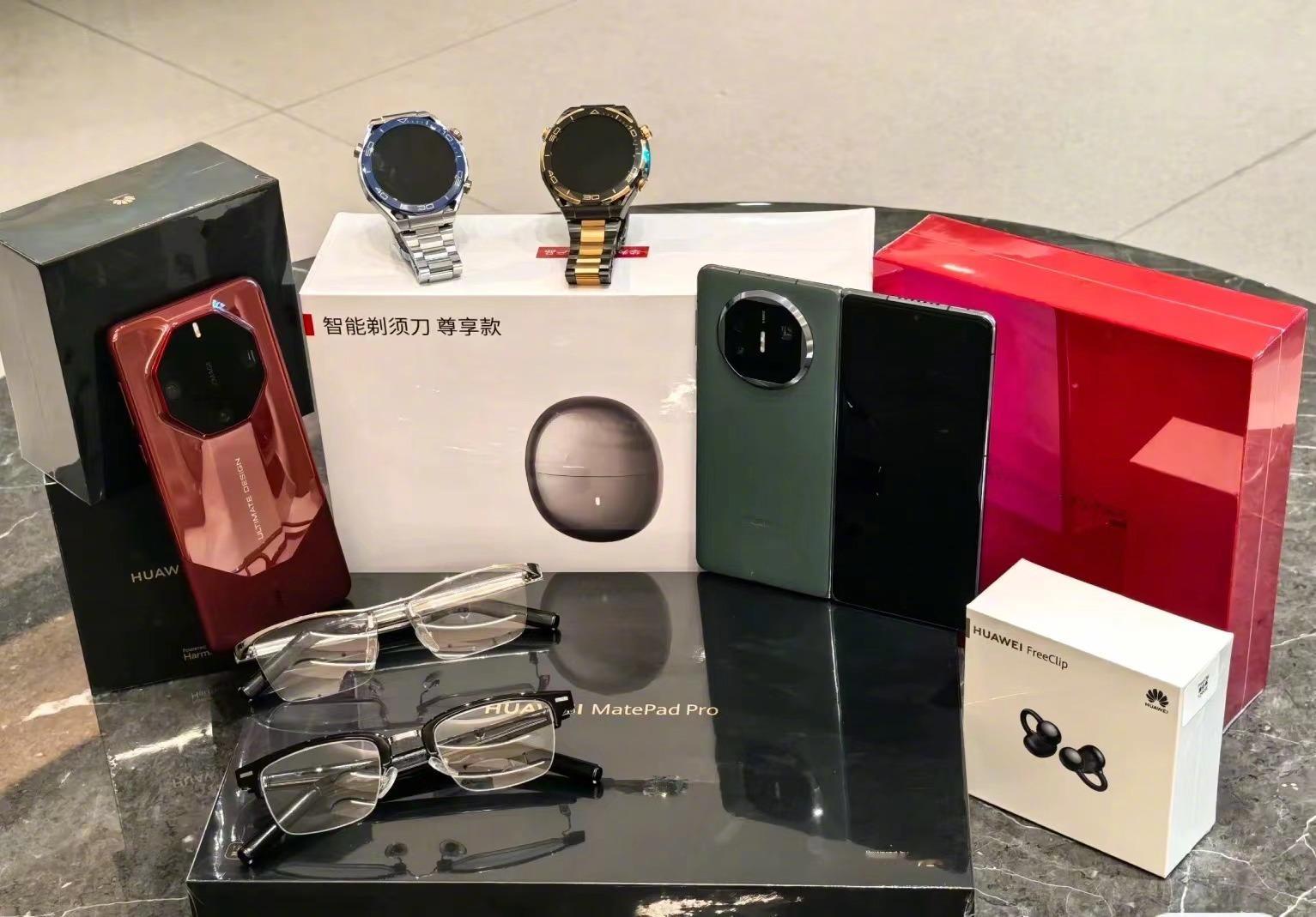 华为又双叒叕取得重大突破了！听余总在本届HDC大会上公布的#鸿蒙生态设备已超9亿