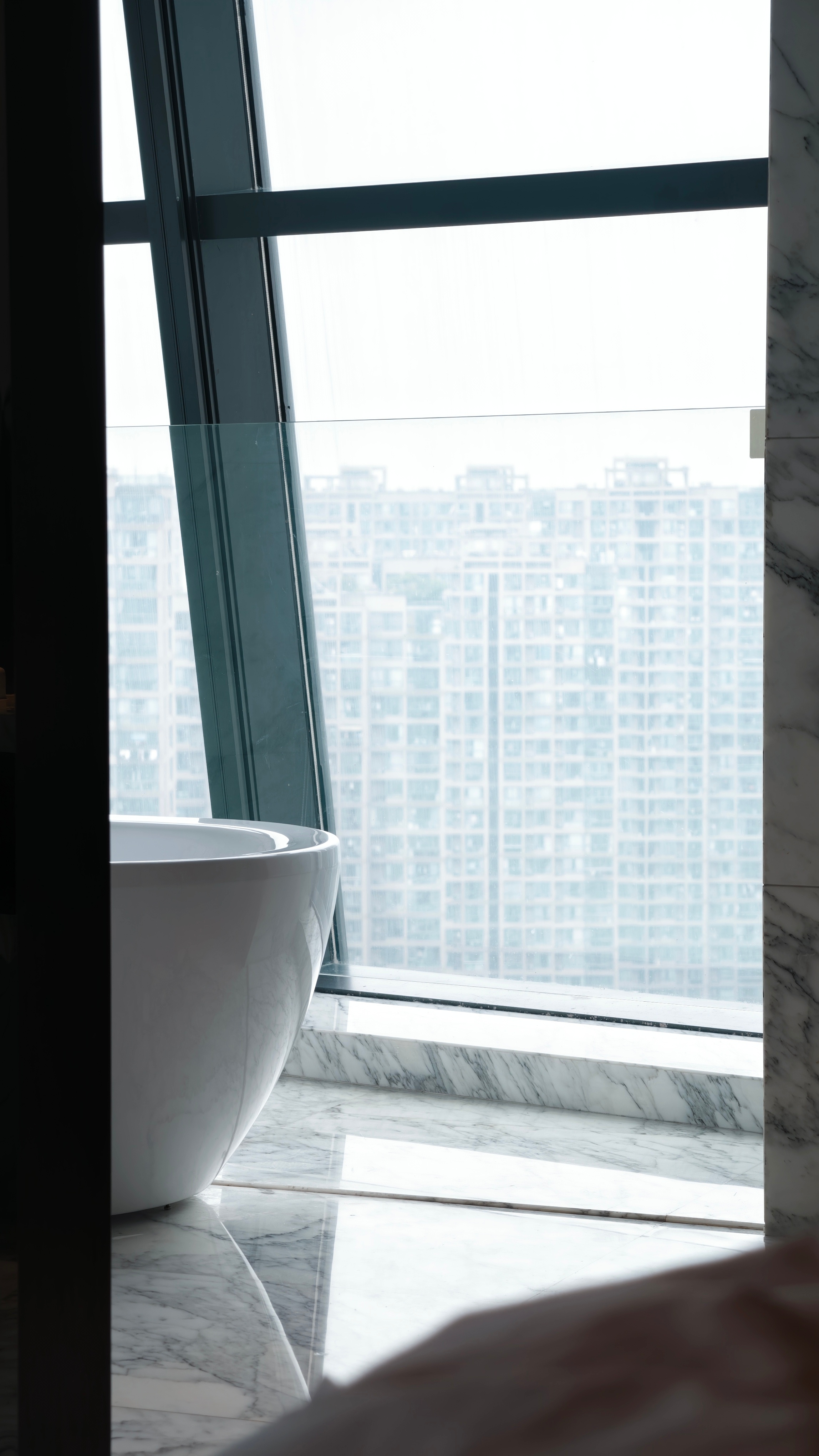 格力高管批海信空调抄袭 这场互怼有点意思。一方喊“钻漏洞照抄真铜实料”，另一方没