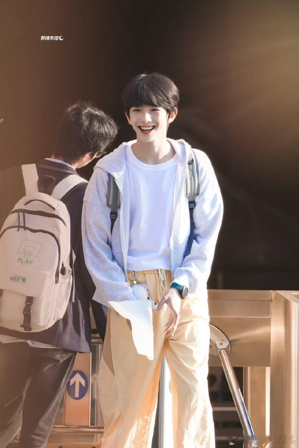 陈浚铭 陈浚铭从baby到daddy “陈浚铭从baby到daddy只需要一个月