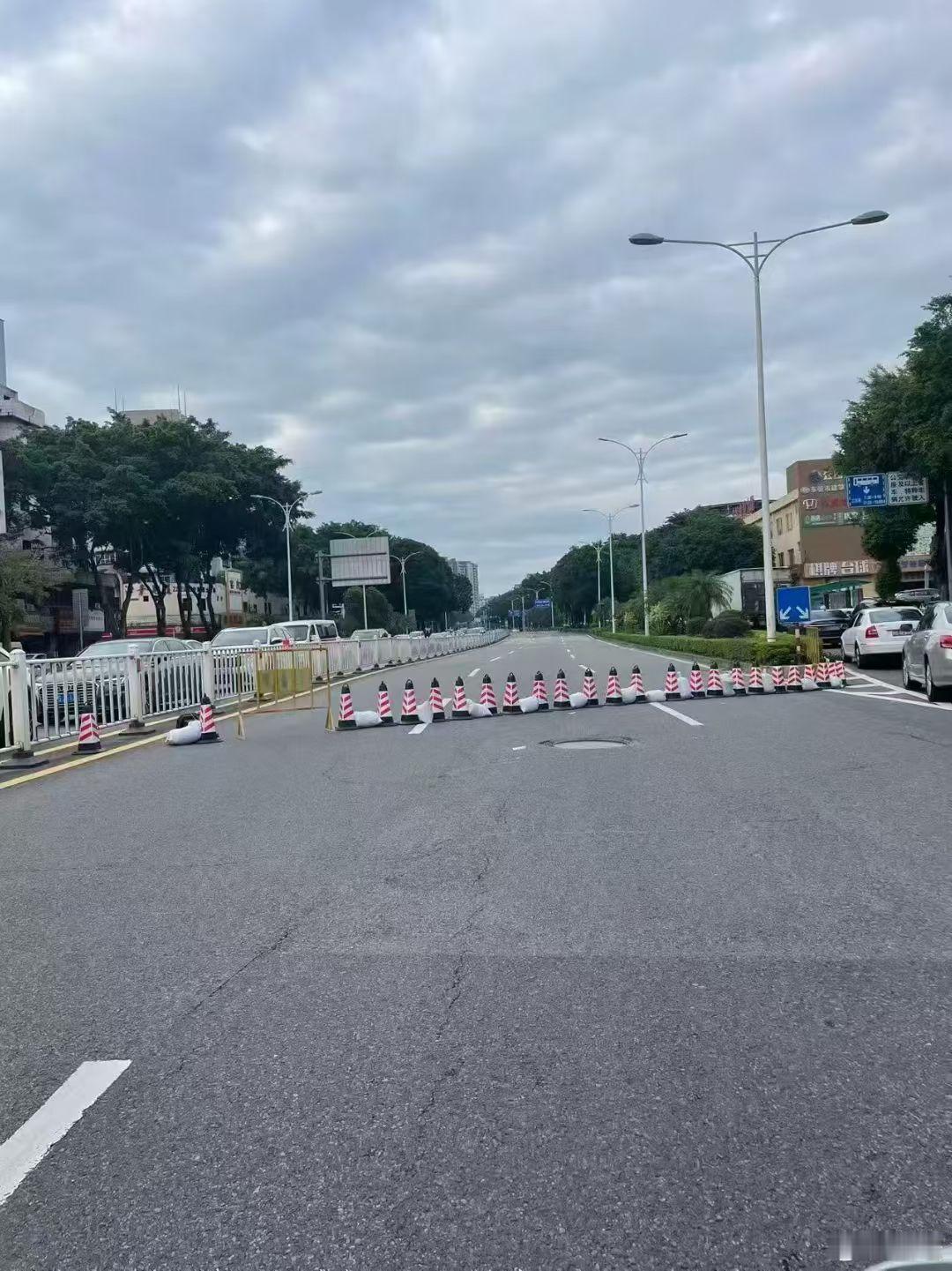 东莞为了“莎莎”的到来，特意停工封路迎接它，重视过见初恋。桦加沙台风 ​​​
