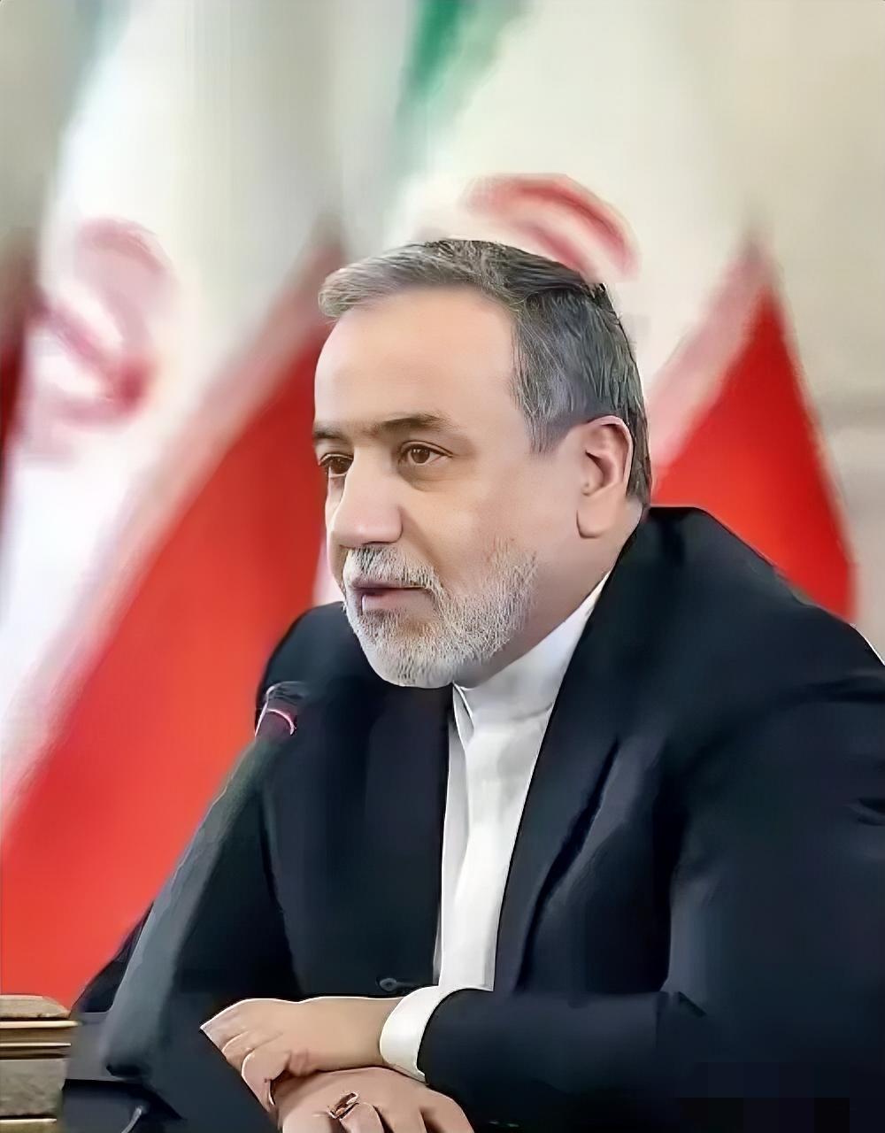 伊朗传来新消息！
 
​​4月22日凌晨最新消息，
伊朗直接放了美国鸽子，
原定