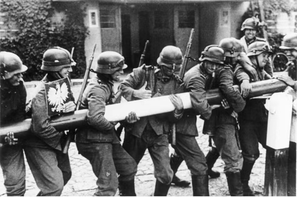 ❗第二次世界大战是由资本家集团发动的！1939年9月1日，法西斯德国入侵波兰，第