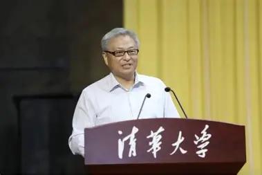 清华教授阎学通直接否定爱国主义教育：爱国根本不是教出来的！岳飞他妈在背上刻四个字