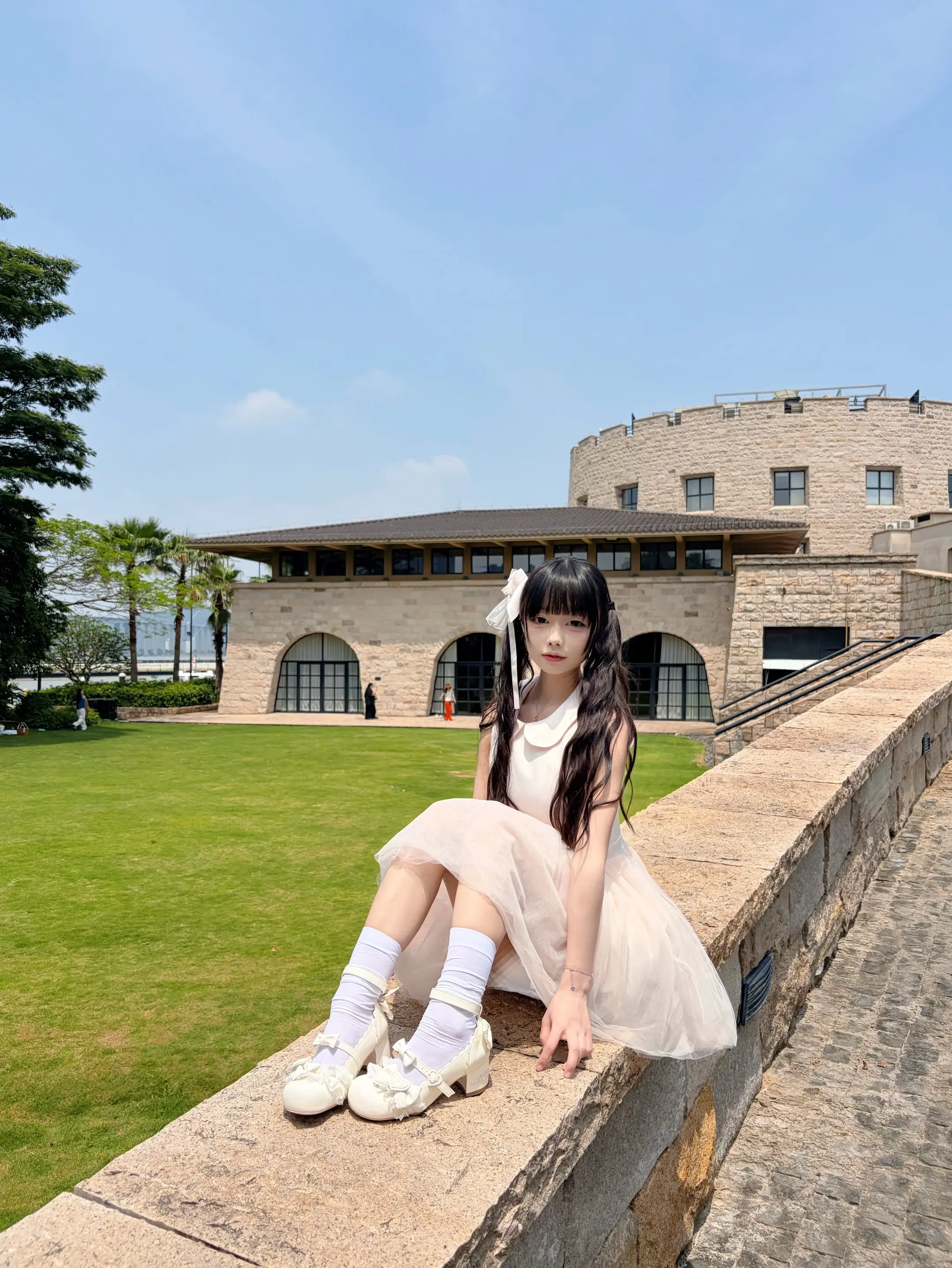 命运在新陈代谢 很深的东西变得很浅。
