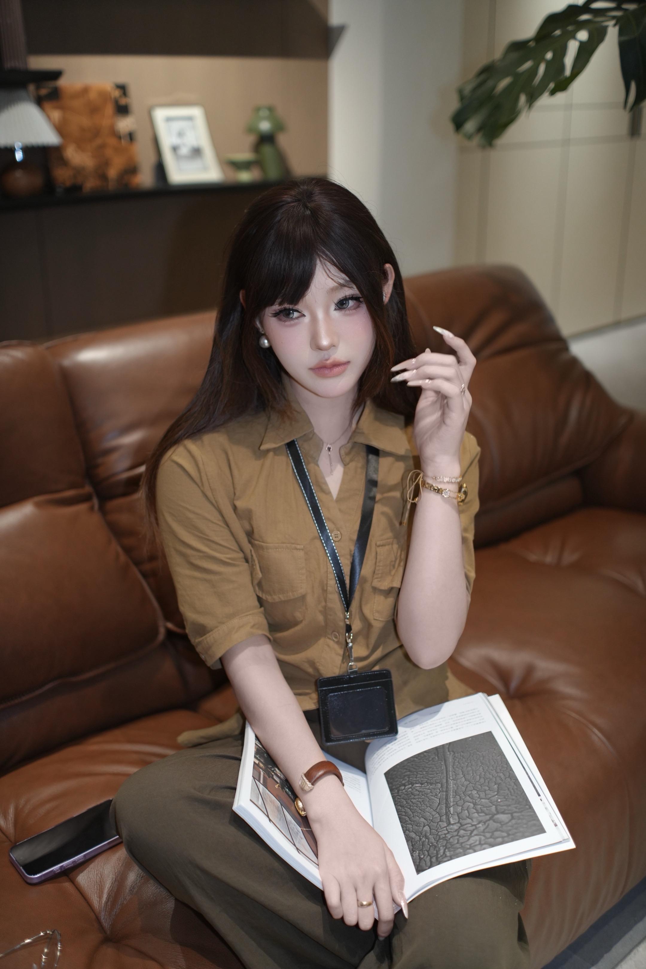 ▫️公司来了新实习生。设备:Sony a7c2 | 铭匠40F2 出镜