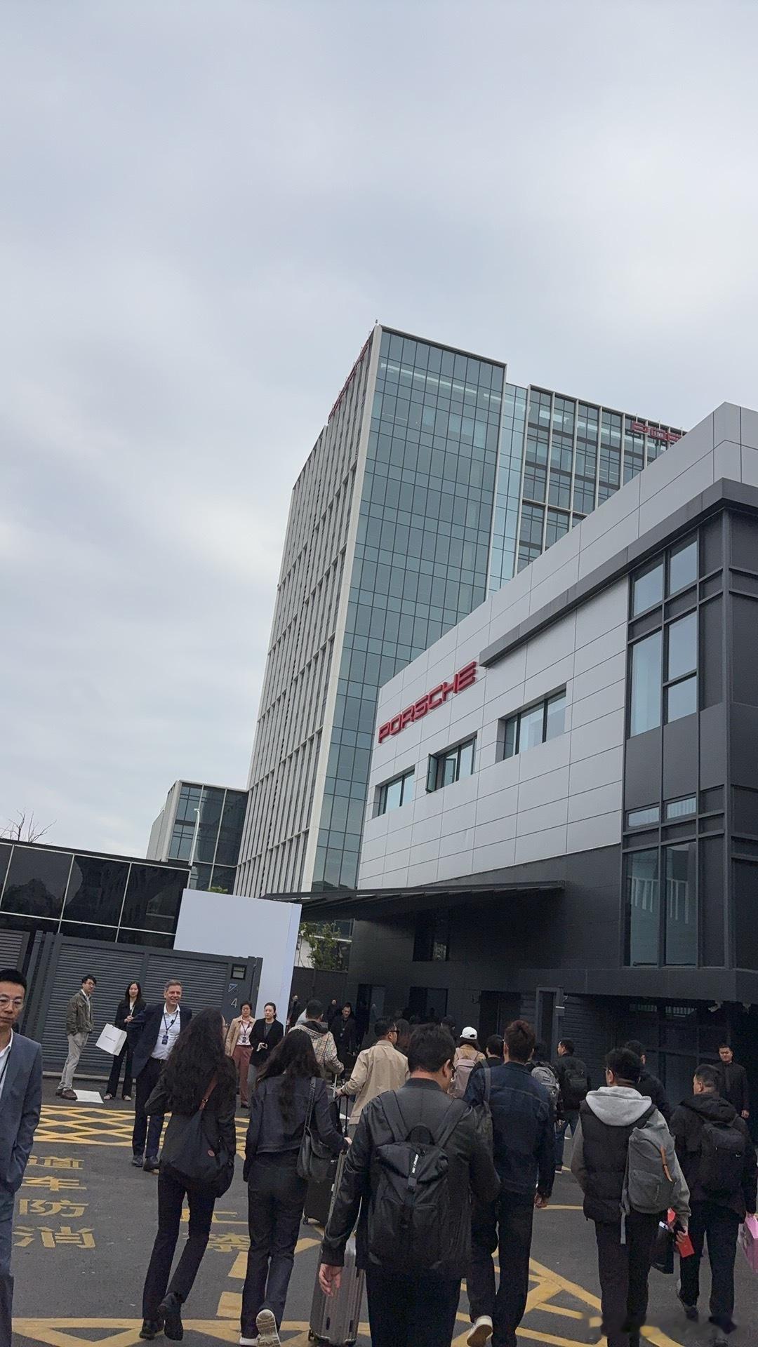 保时捷中国研发中心开业，Oliver Blume到场，对于保时捷，对于中国，这大