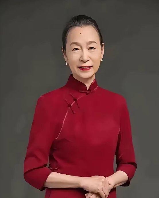 他赴美进修2年，回国推门，竟见妻子正坐月子。他没吵没闹，离得干脆利落。可这口气，