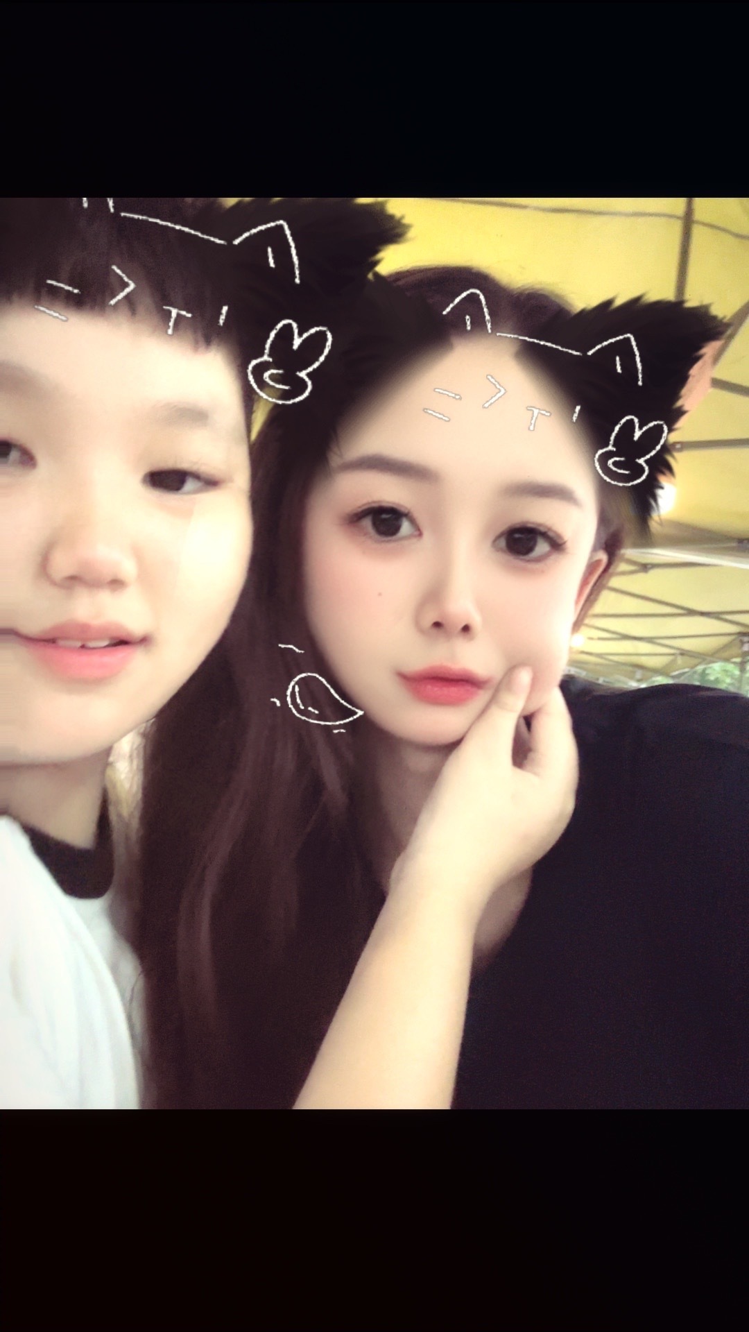 等吃饭  臭美一会儿