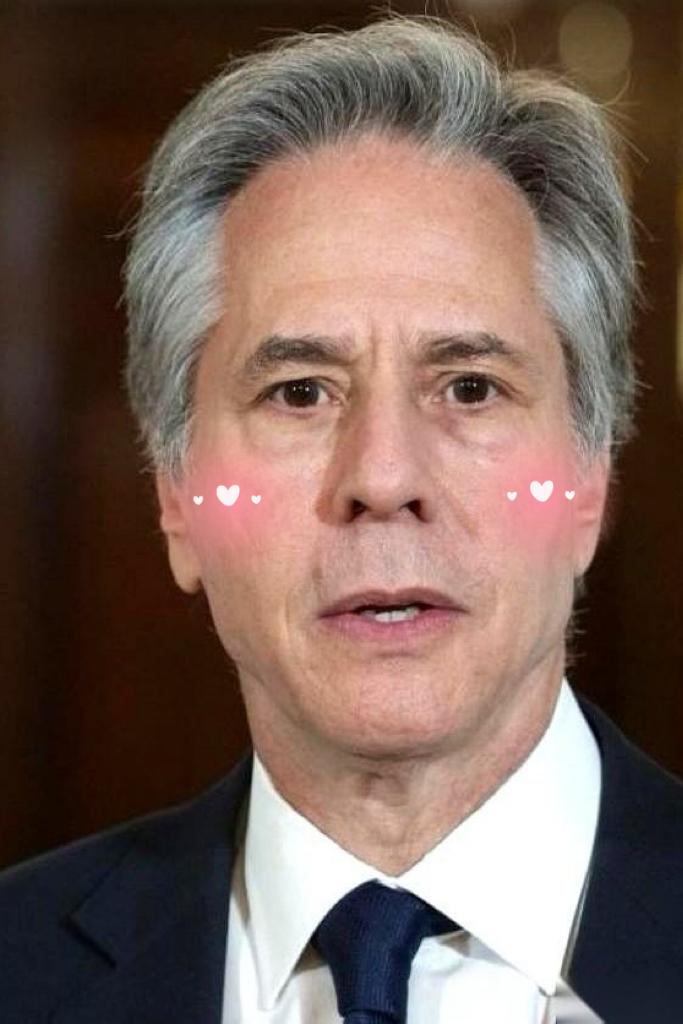 刚知道个事儿，挺扎心的。

美国前国务卿，布林肯，私底下跟人吐真言了。
说特朗普