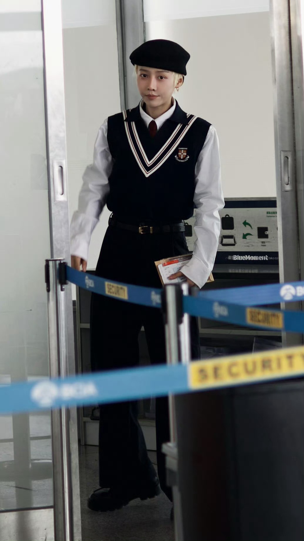 刘雨昕今日机场路透英伦风学姐苏州见刘雨昕