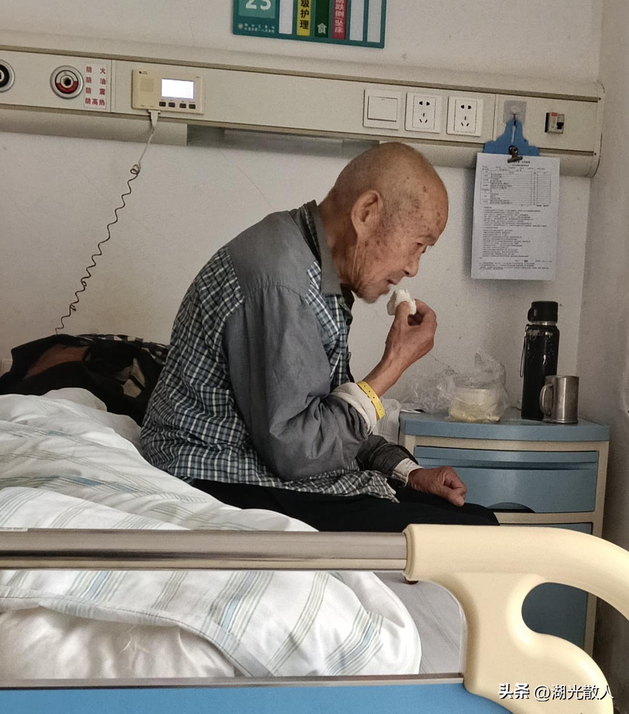 六十岁的我依旧没有为死亡做好准备。
生命最好的归宿是从容赴死。
可信奉无神论的国