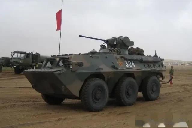 92式步兵战车全称为ZSL92式轮式步兵战车（也称作WZ551步兵战车），是由中