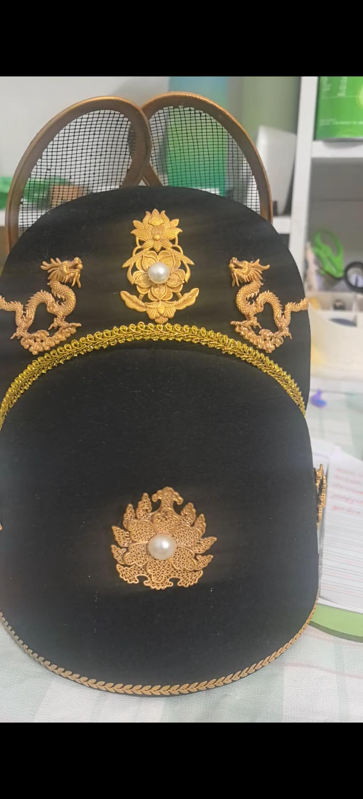 听说正确的翼善冠没有帽正，那就改正错误…汉服 汉服配饰 翼善冠 汉服穿搭