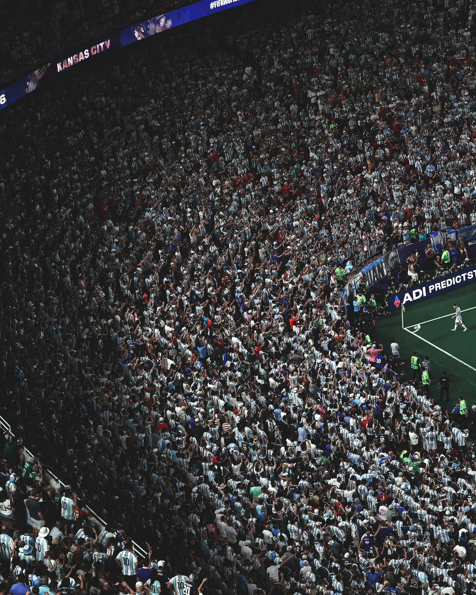 《Messi‘s Cathedral》 历史最佳🐐☝️梅西角旗“圣殿”，无与伦