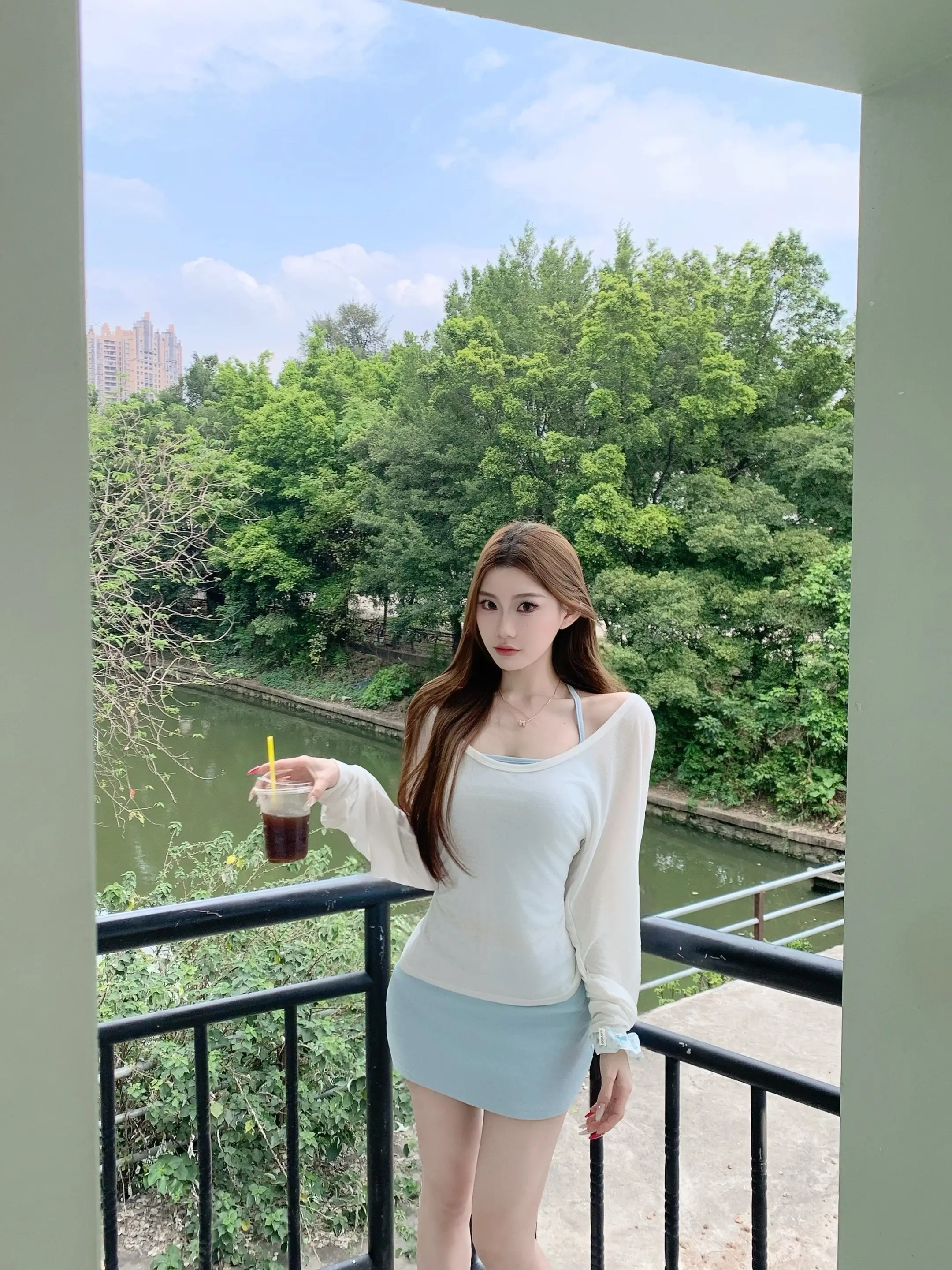 生活给了我一拳 我原地睡了一天 ˃͈ દ ˂͈ ಣ