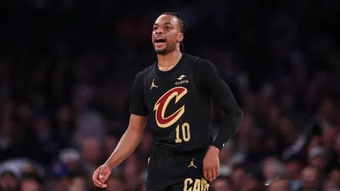 Shams: 骑士队因违反联盟球员参赛政策，被罚款25万美元！联盟调查确认，在1