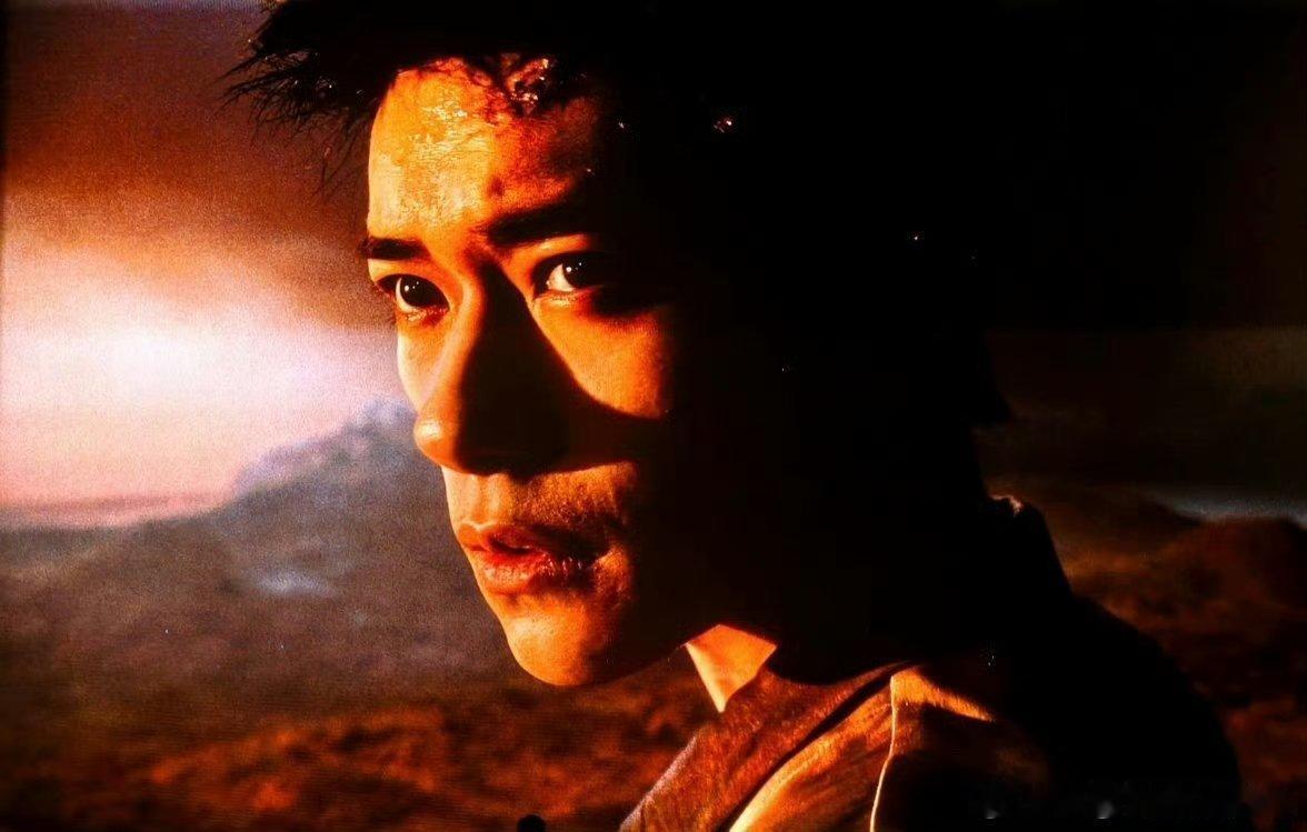易烊千玺完整版vcr易烊千玺串场小片 ​可以 ​​​