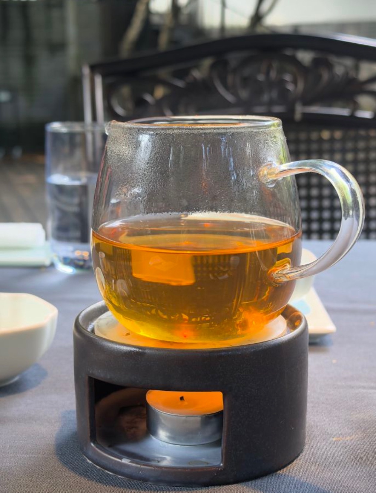 茶道  静下来，才喝得出茶香层次，尝得到生活回甘，听得见自己心声。 