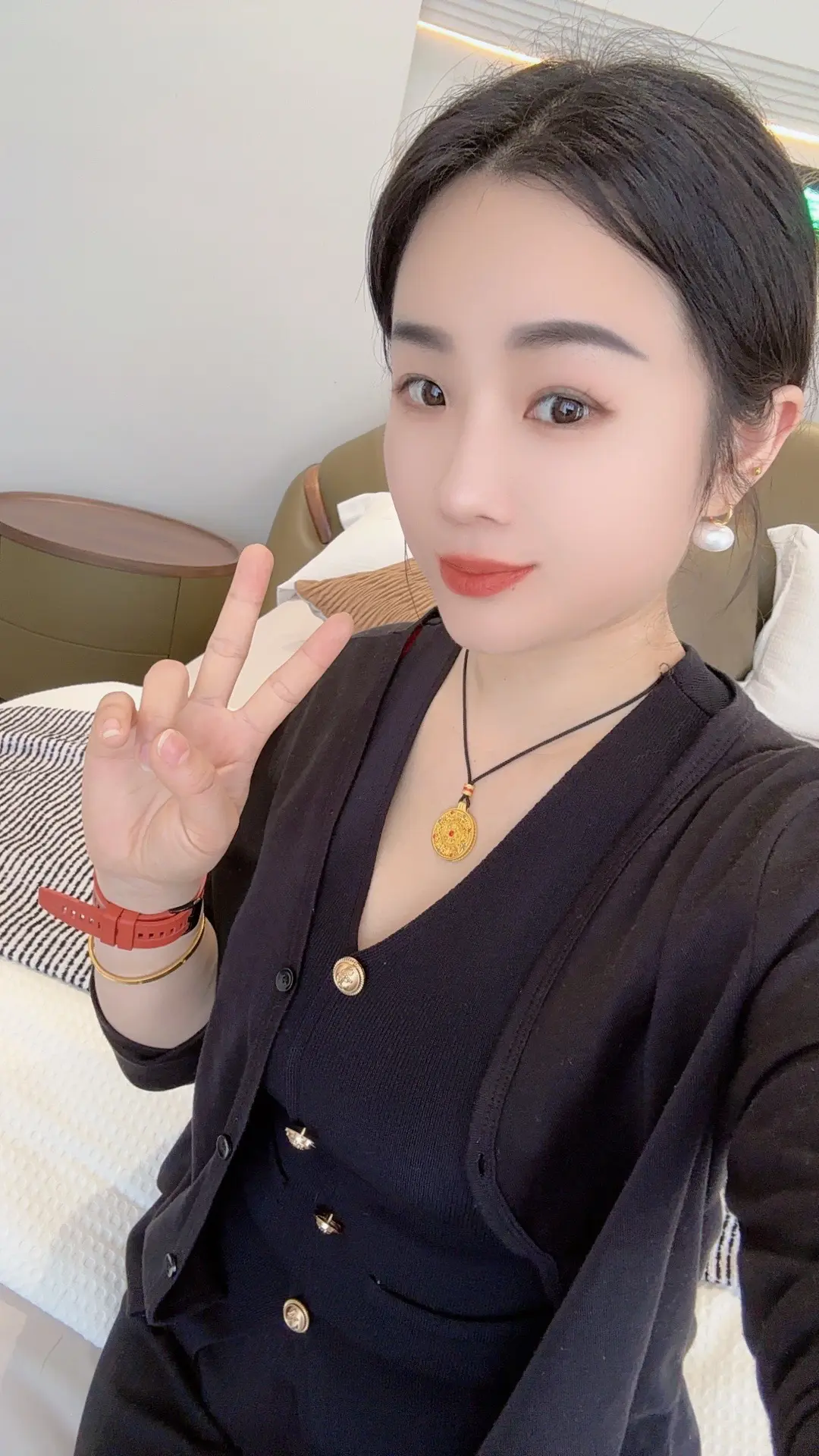 我想可爱就可爱，想性感就性感！ 女孩子带点脾气怎么了？不带刺的玫瑰你见过吗？
