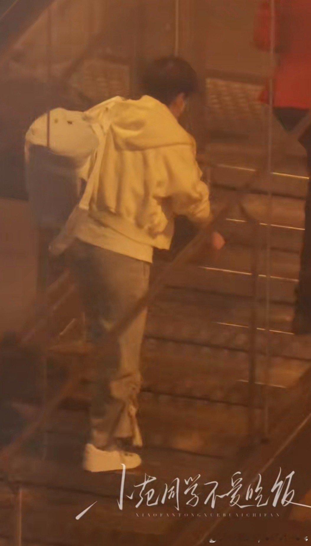 好有设计感的裤子！ 