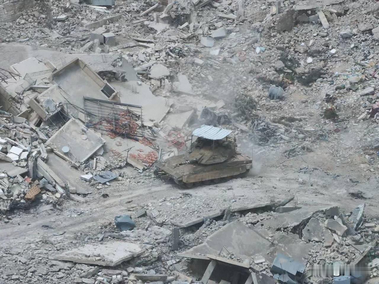 梅卡瓦接连战损：以军战术与防护未能跟上战场变化
 
以军在黎巴嫩境内对新的作战环