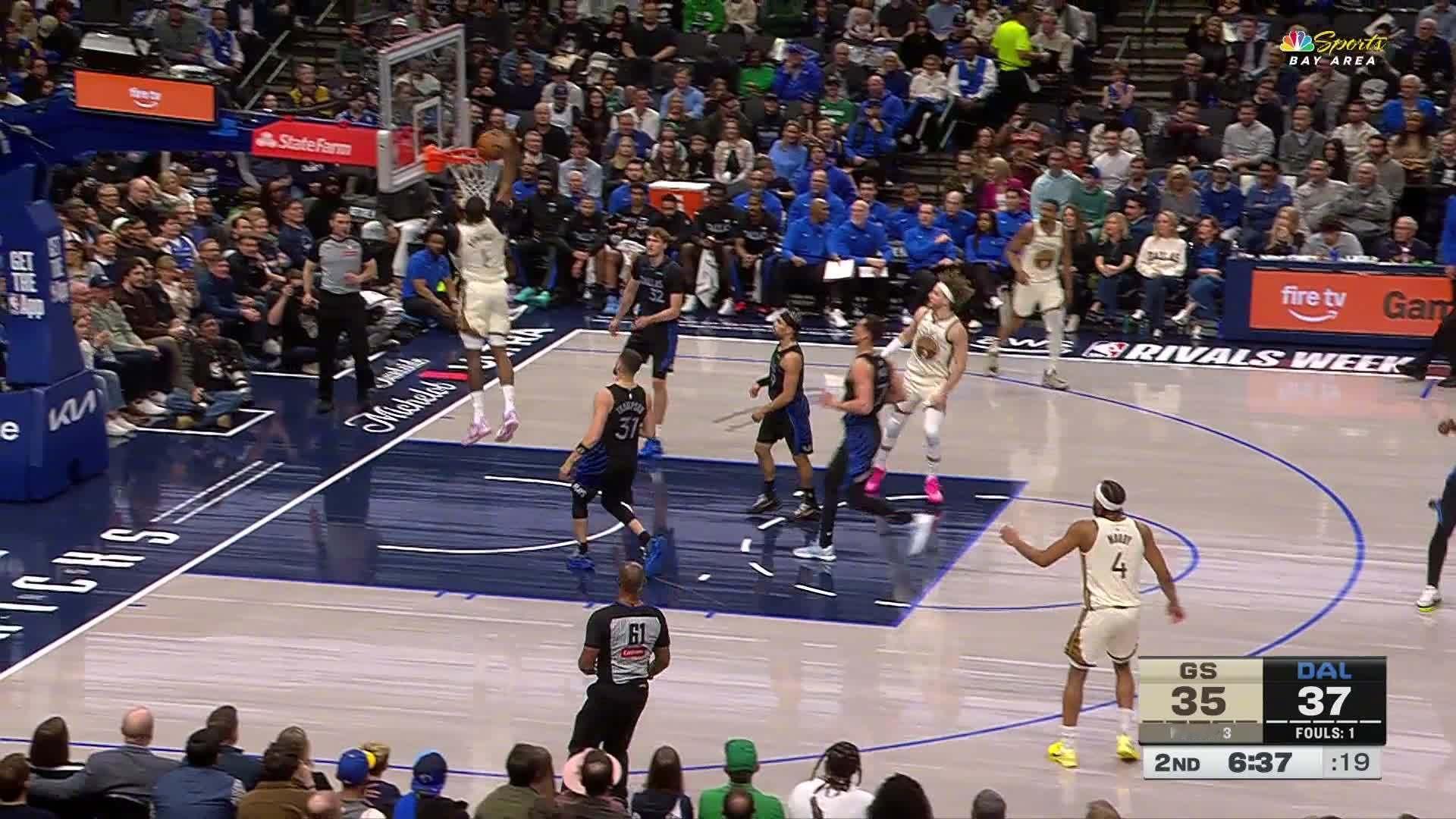 库明加空中接力波齐姆斯基，2分入账🔥勇士40:37独行侠。勇士vs独行侠