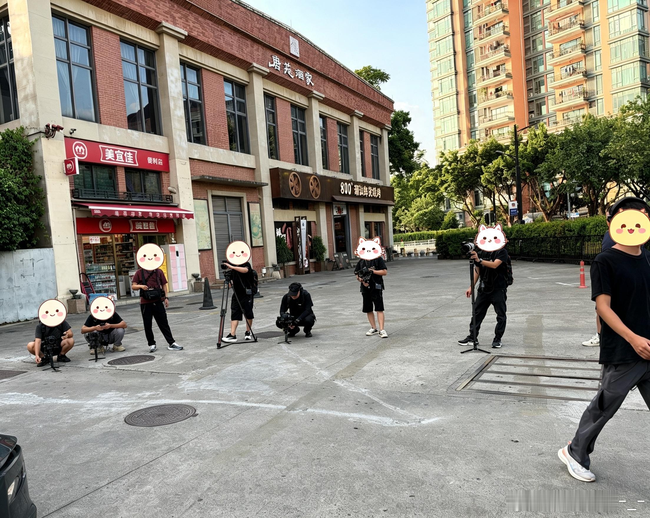 杀青了，两位老师起了个名字叫铂智7魔鬼三剑客😆😆丰田铂智7智闯魔鬼停车场 ​