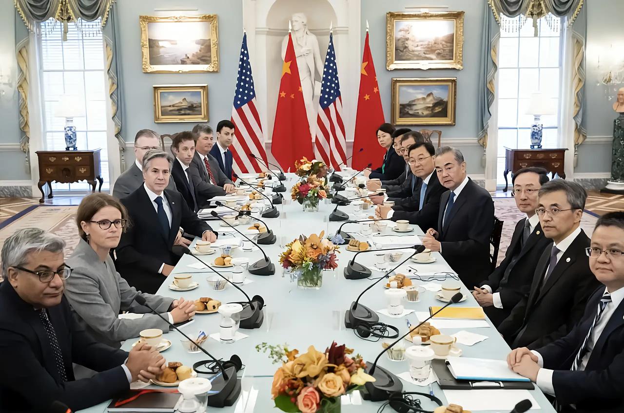 美国用西餐招待我们的王主任，美国没提前准备中餐？

在我国王主任访问华盛顿期间，
