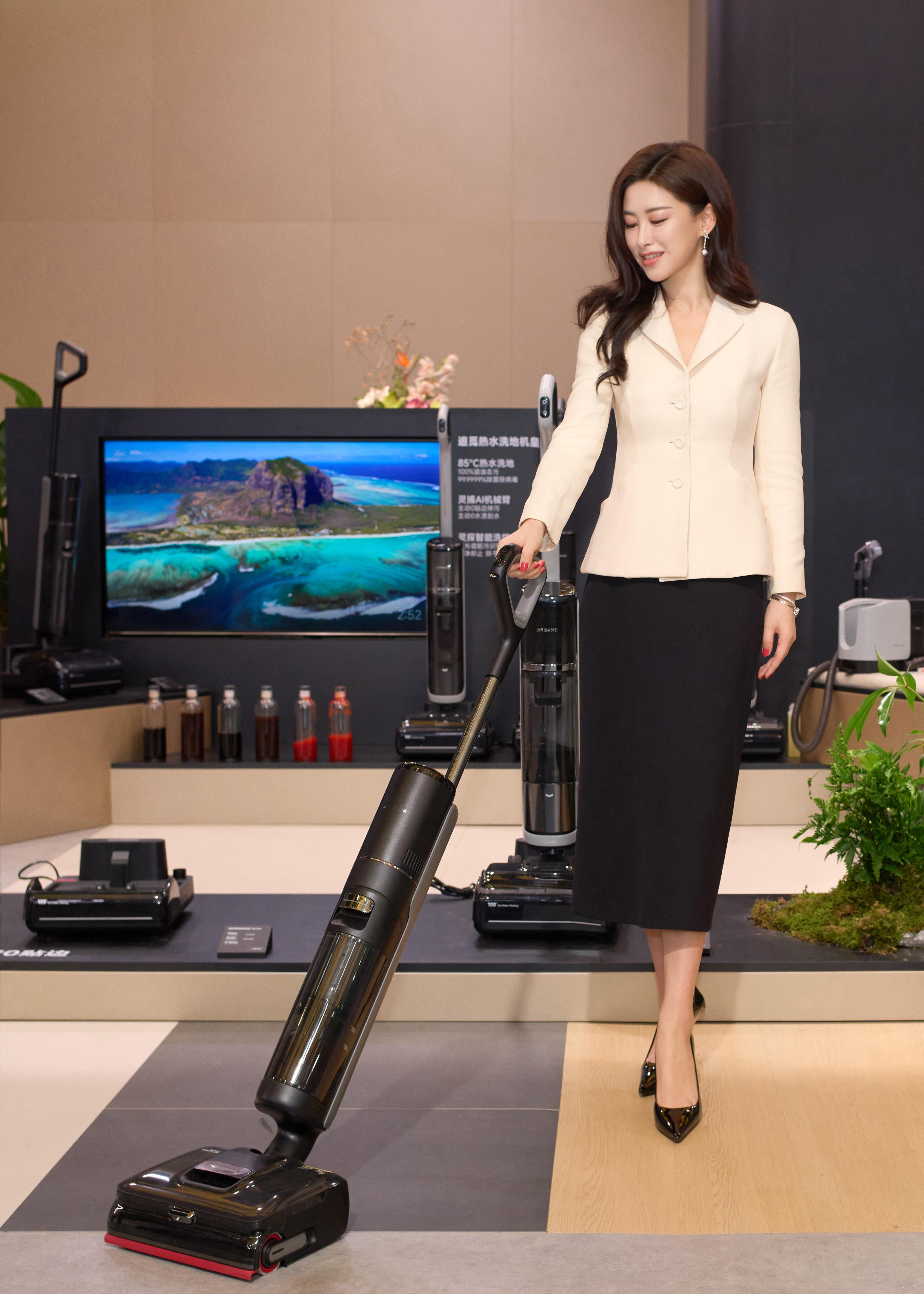 朱珠 在复制粘贴的时代，你是手写的诗