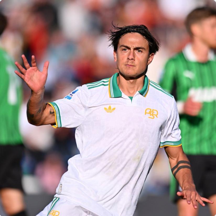 帅！罗马这套球衣看着带劲！