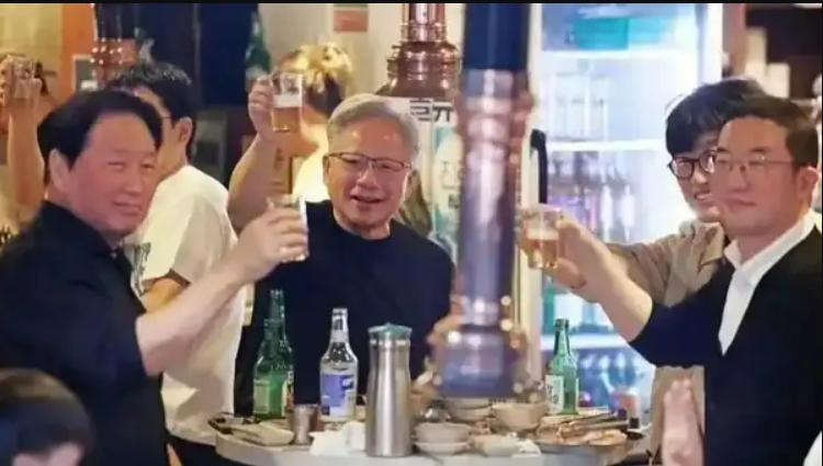 LG掌门人再赴硅谷！与黄仁勋二次会面，实体AI成焦点
英伟达的硅谷总部最近快成"