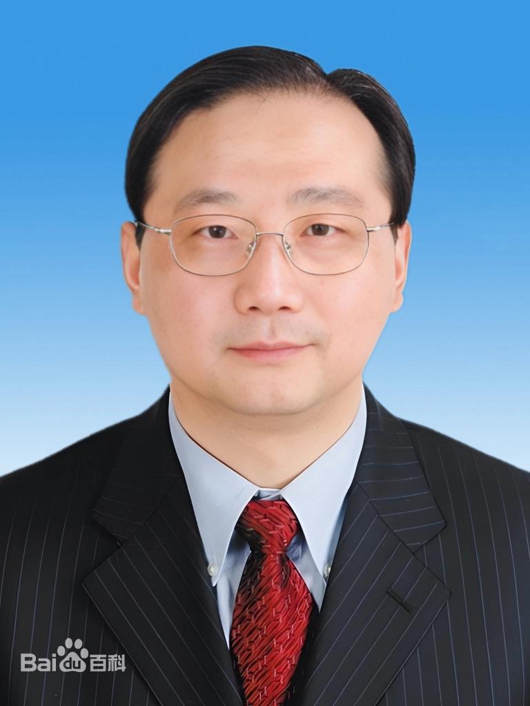 西安人大常委会原主任韩松被公诉，1965年出生的他，去年60岁的时候在任上被查，