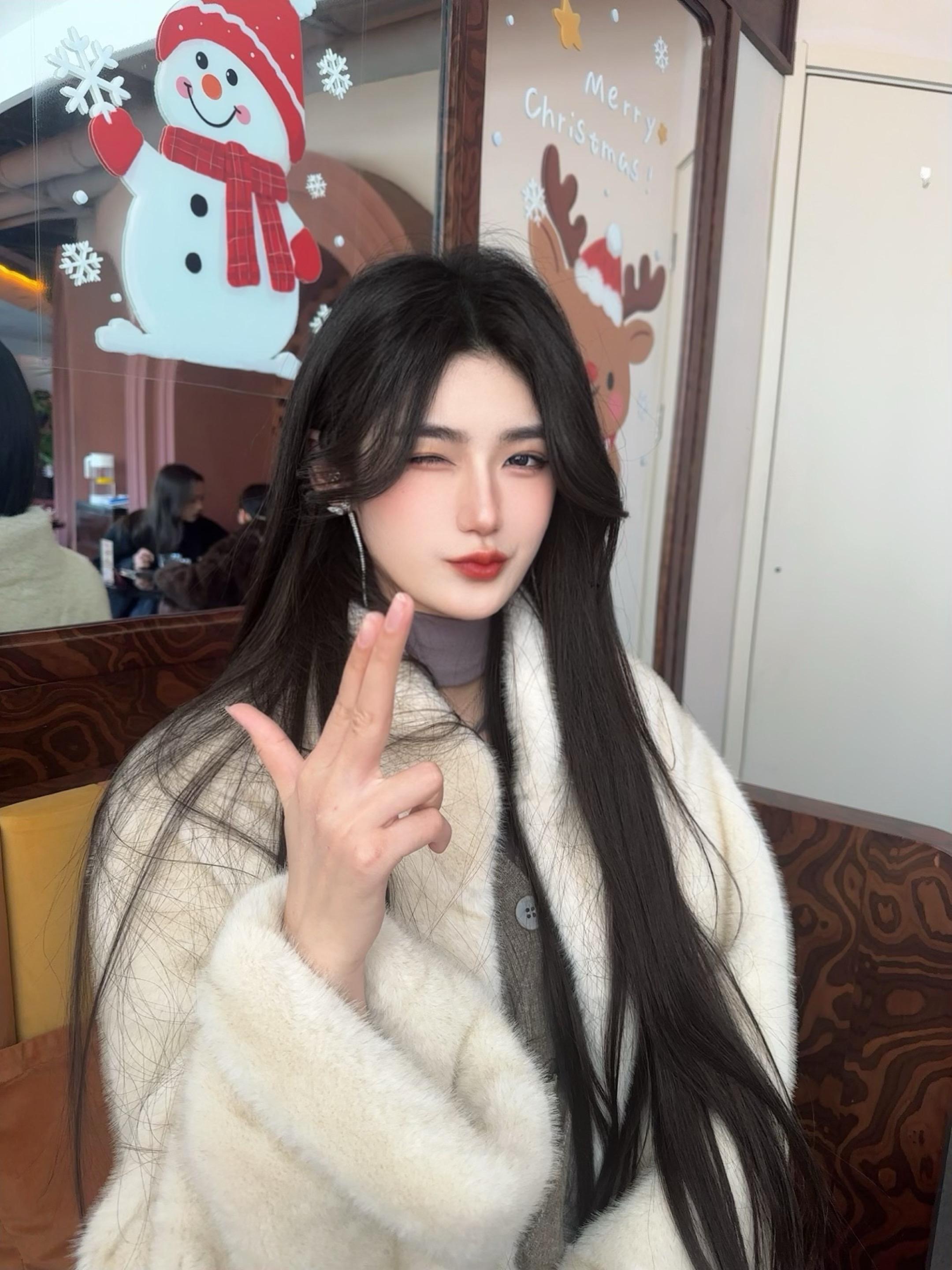 我很开心 大家放心 我今天吃了八碗饭 :¨ ·.· ¨: `· . 聖誕結 ꔫ