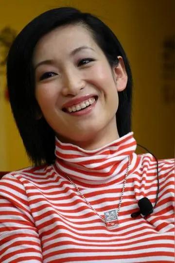 秦海璐真的好有气质，越看越有女人味，她的影剧戏三大满贯，清醒锋利的实力派标杆。