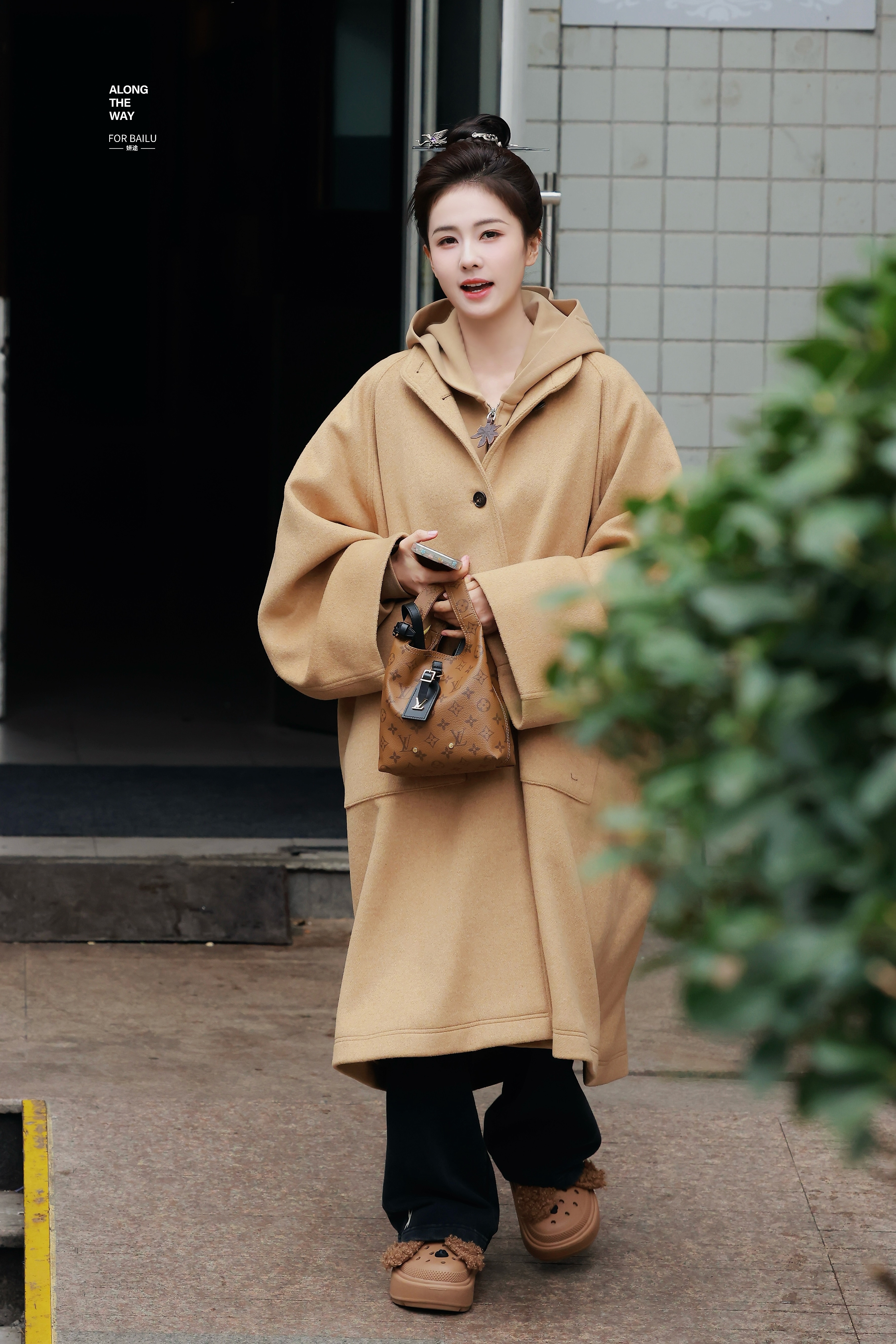 白鹿[超话]   ▪ 白鹿李佩仪  ▪·250226  出妆·李佩仪