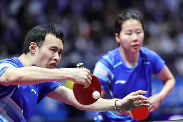 全运会丨乒乓球——混合双打铜牌赛：袁励岑/王艺迪获季军
在澳门进行的第十五届全国