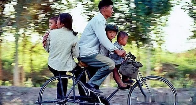 70年代凤凰牌自行车160元，放到现在值多少钱？
 
七十年代凤凰牌自行车要16