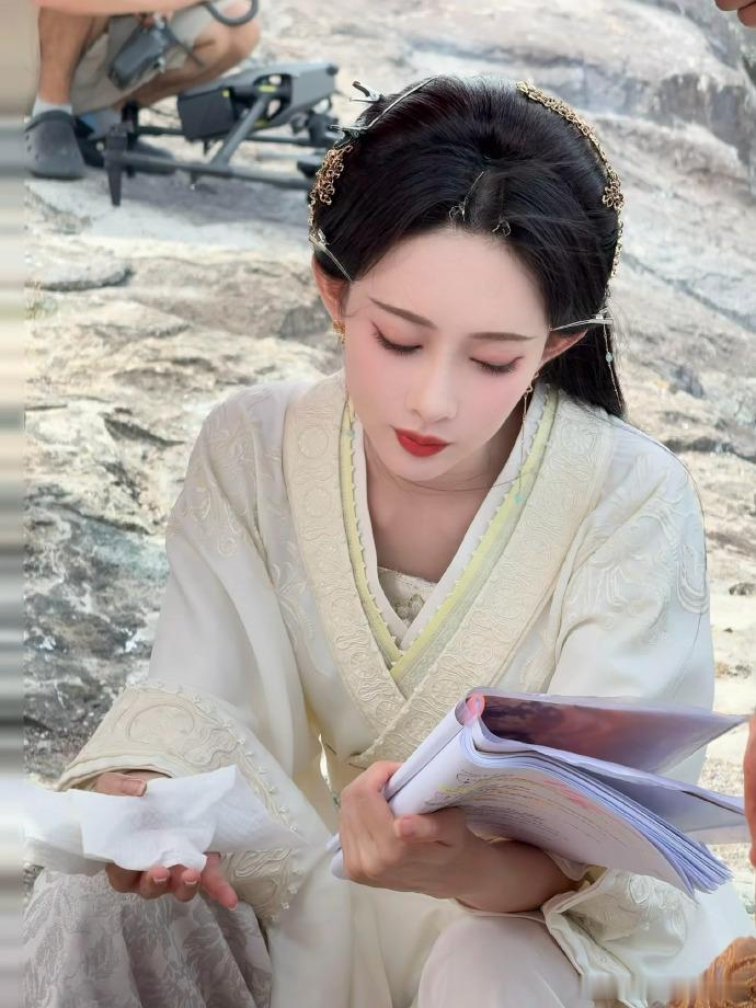 孟子义为了百花杀卷成什么样了 属实被孟子义惊到，为新剧砸重金抽奖送车，这种宠粉操