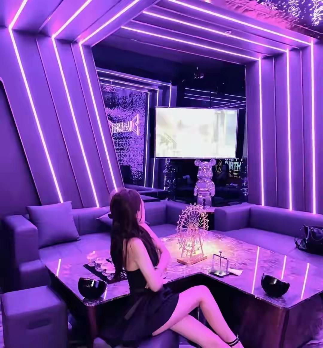 从四川小城到成都迷途，30岁农村女输光几十万，进厂转按摩店还债，终靠一行翻身逆袭