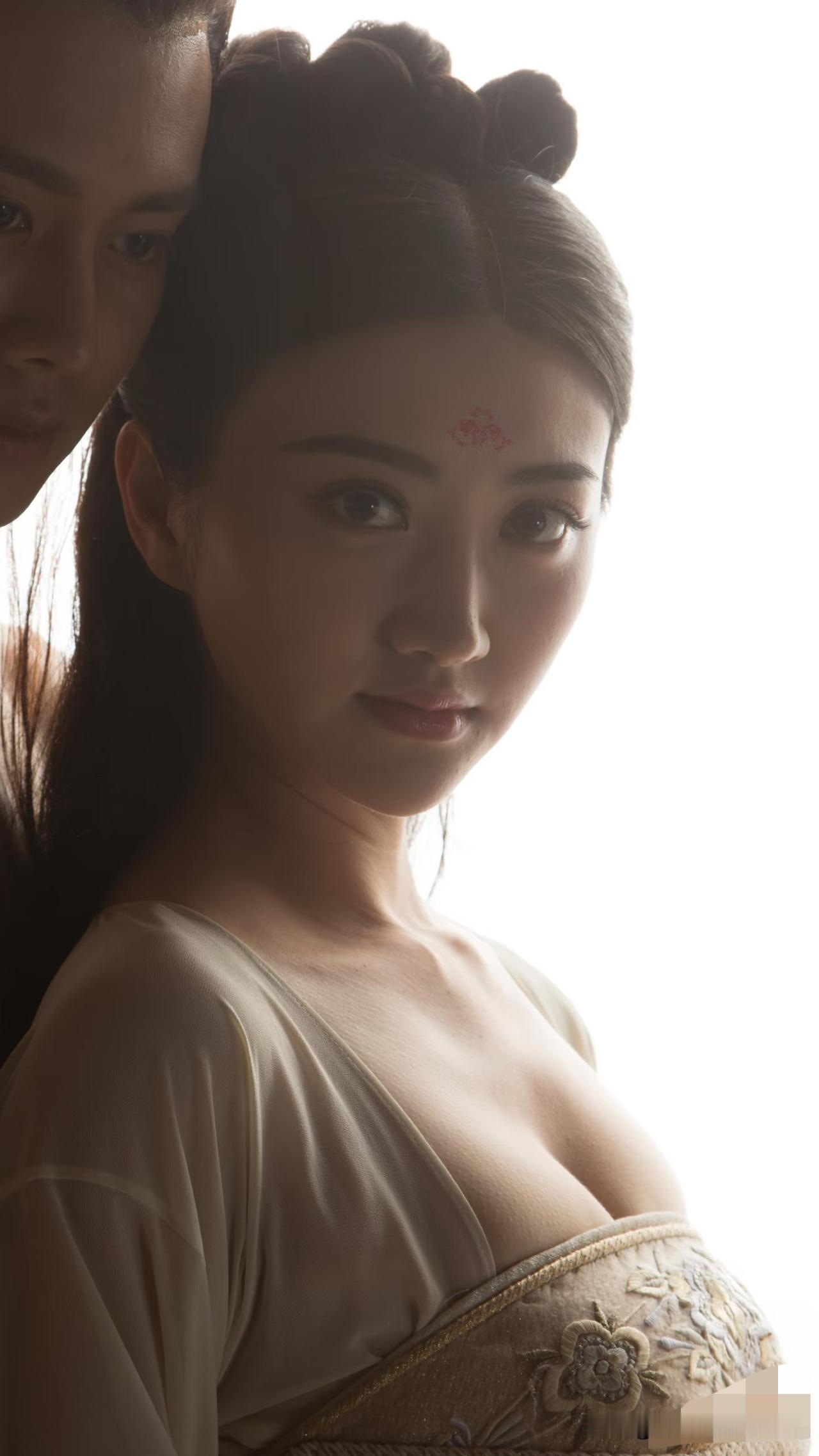 景甜剧照生图，古装造型太美了